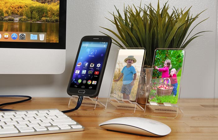 custom phone stands featuring different sizes
